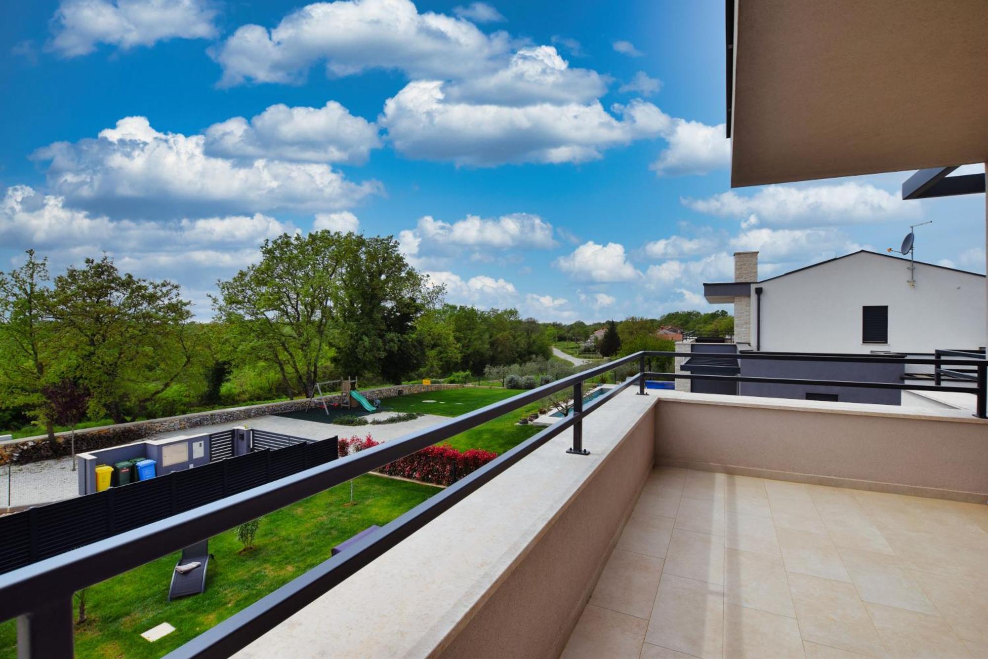 Villa Oskar Istrien Sveti Lovreč Pazenatički Екстериор снимка